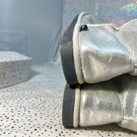 Girls MUK LUKS Zoo Babies Faux Fur Bunny Rabbit Boots Silver Sparkle Size 3 - Picture 9 of 9